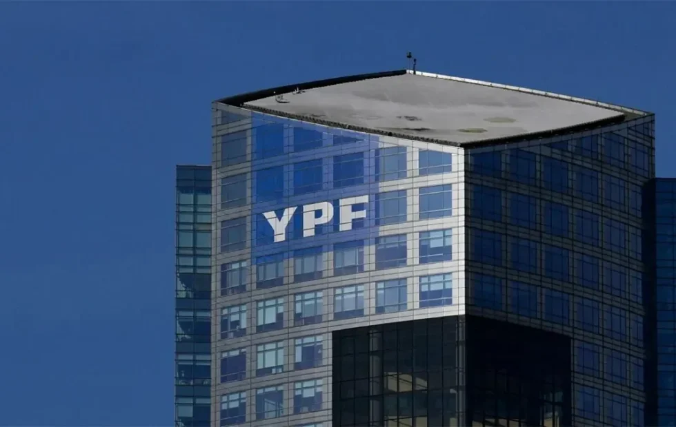 Adcap proyecta una suba del 24% para YPF por Vaca Muerta y sus proyectos