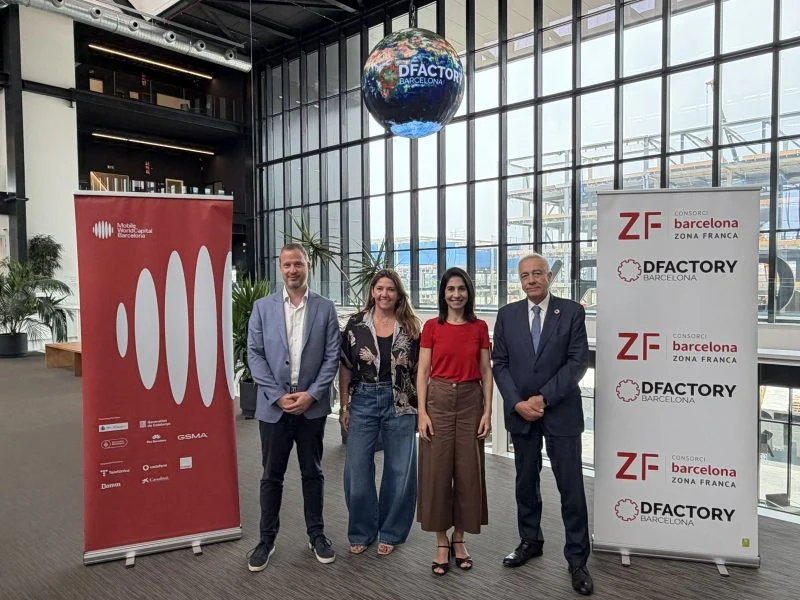 Barcelona impulsa la logística 4.0 con alianza entre CZFB y Mobile World Capital