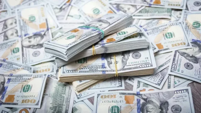 El Gobierno refuerza con US$ 8.870 millones la cobertura cambiaria a inversores