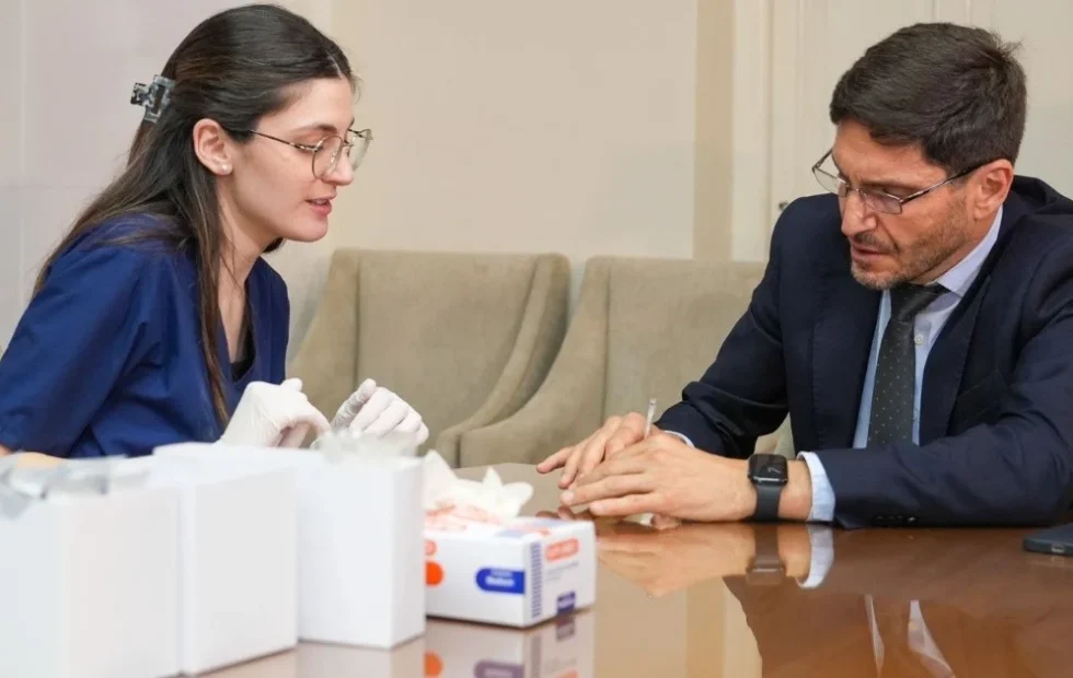Santa Fe avanza con narcotests obligatorios para funcionarios públicos