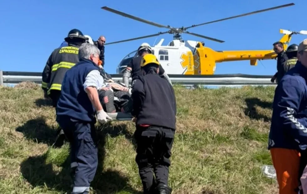 Choque en la autopista Rosario-Córdoba: evacuaron a una embarazada en helicóptero