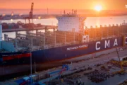CMA CGM suma un recargo de US$800 a la carga refrigerada hacia Europa