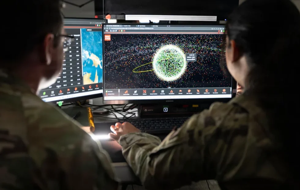 Estados Unidos y China aceleran la disputa militar por el control del espacio